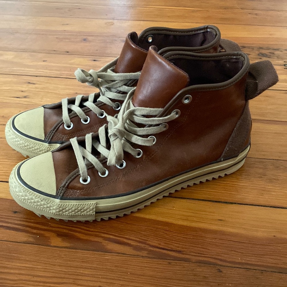Converse CT Hollis Hi Sneaker Men 9.5 Women 11.5